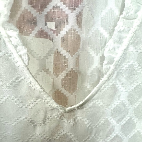 Banana Republic 3/4 sleeve V neck semi sheer white blouse w/ ruffle trim SZ LG - Picture 3 of 8